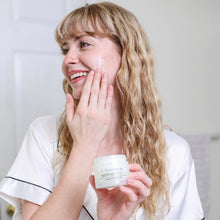 Load image into Gallery viewer, Retinol Night Cream With Aloe With Model