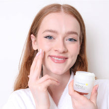Load image into Gallery viewer, Retinol Ultra Skin Care Créme 2 Oz.
